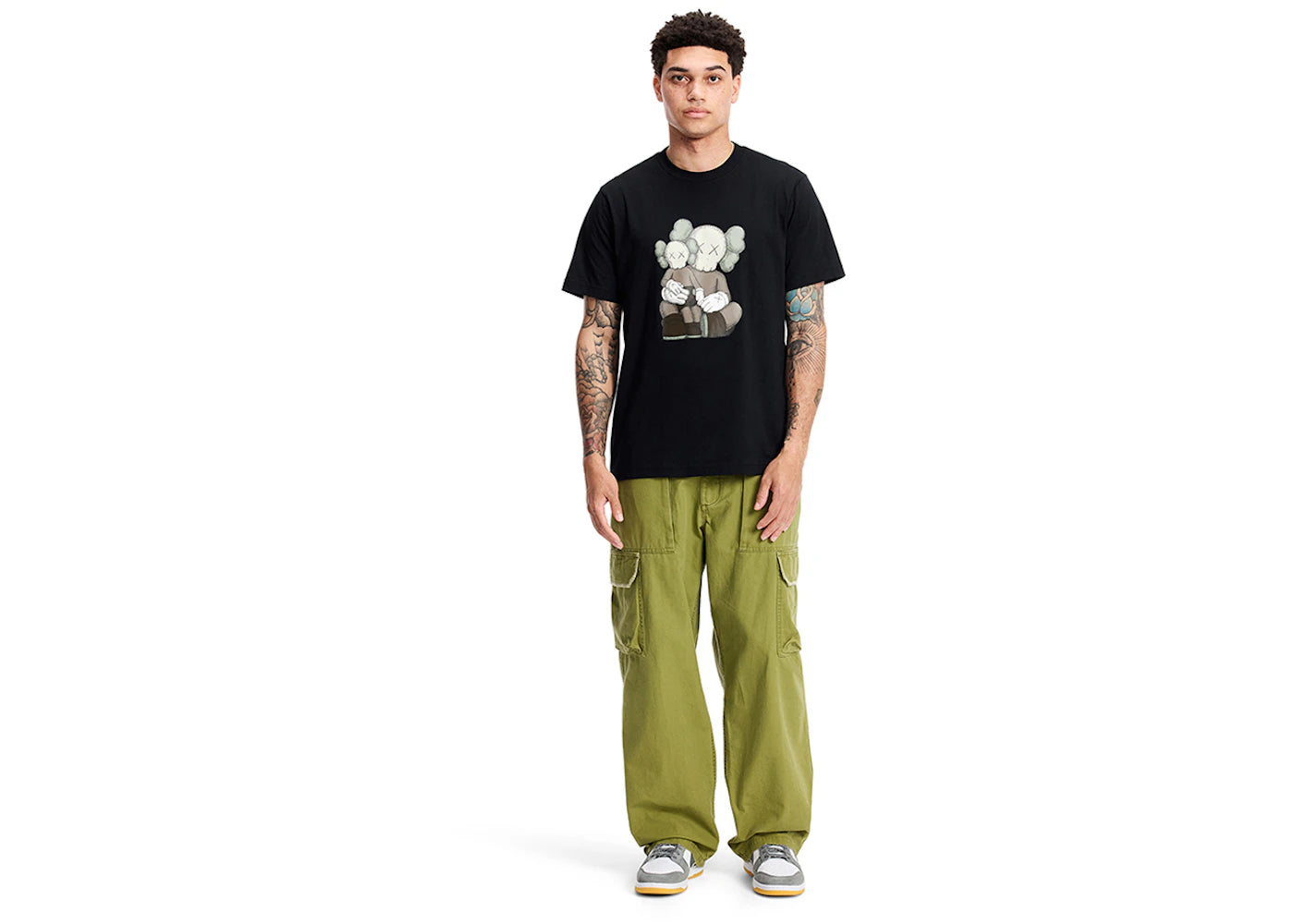 KAWS x Uniqlo UT Short Sleeve Graphic T-shirt (Asia Sizing) Black