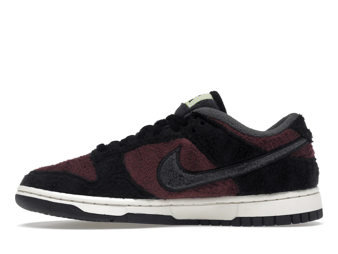 Nike Dunk Low SE Fleece Pack Burgundy Crush (Women's)