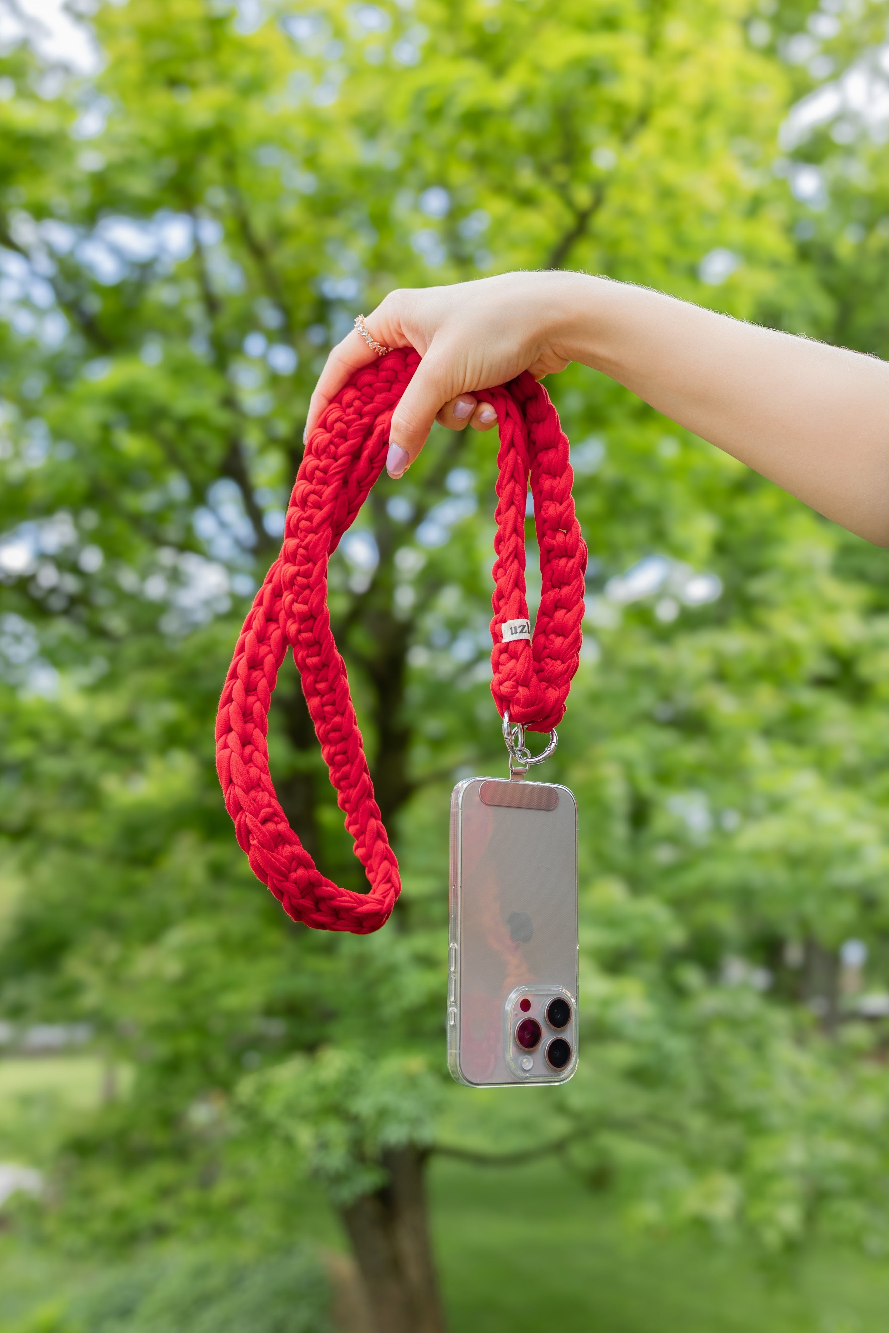 Uzlu.j - phone strap MALIA red