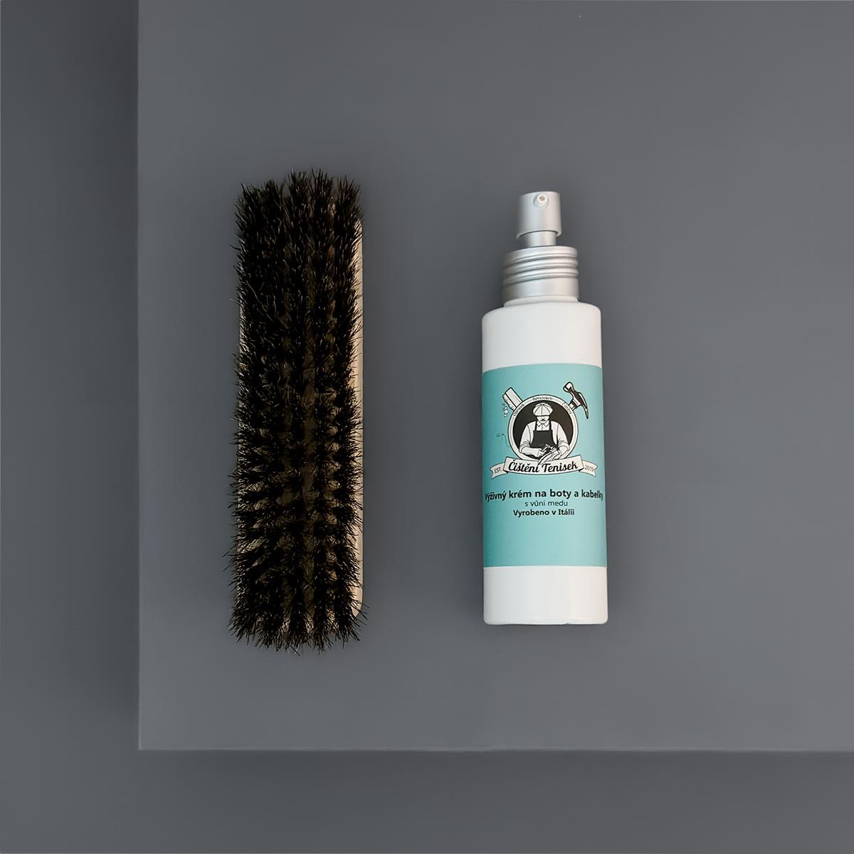 Výživný krém na obuv