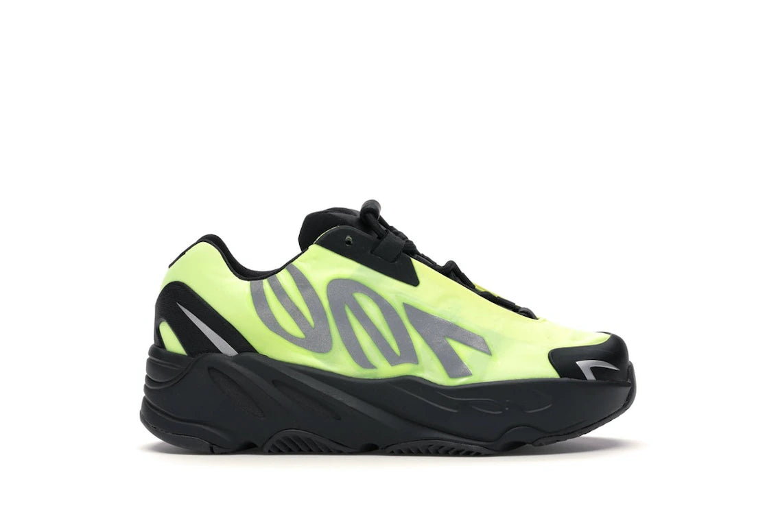 adidas Yeezy Boost 700 MNVN Phosphor (KiNew)