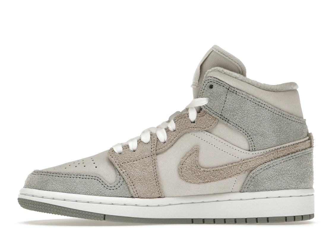 Jordan 1 Mid SE Particle Grey (W)